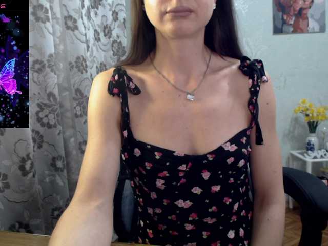 Lapochka2's BongaCams show and profile