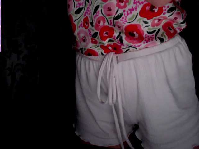 Lapochka2's BongaCams show and profile