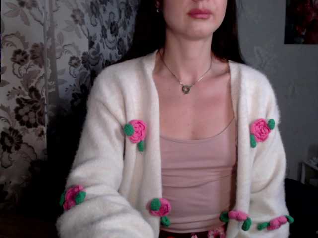 Lapochka2's BongaCams show and profile
