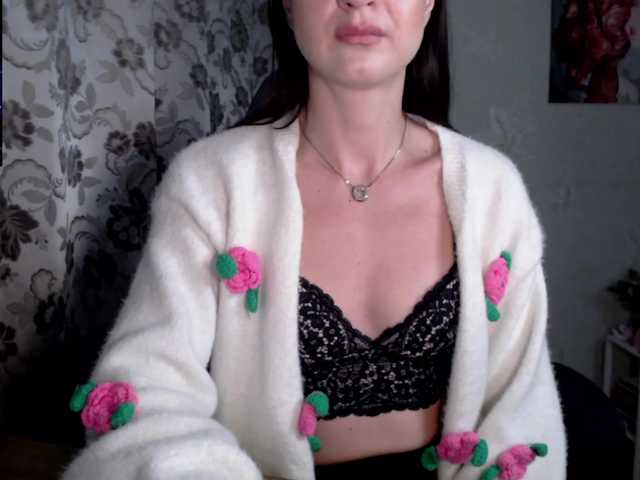 Lapochka2's BongaCams show and profile