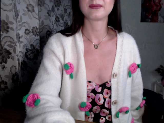 Lapochka2's BongaCams show and profile