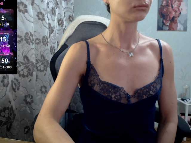 Lapochka2's BongaCams show and profile