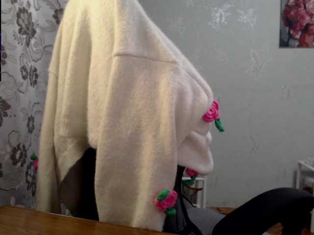 Lapochka2's BongaCams show and profile