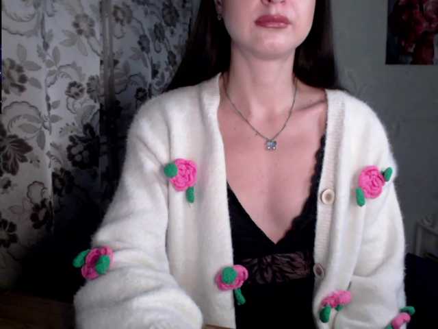 Lapochka2's BongaCams show and profile