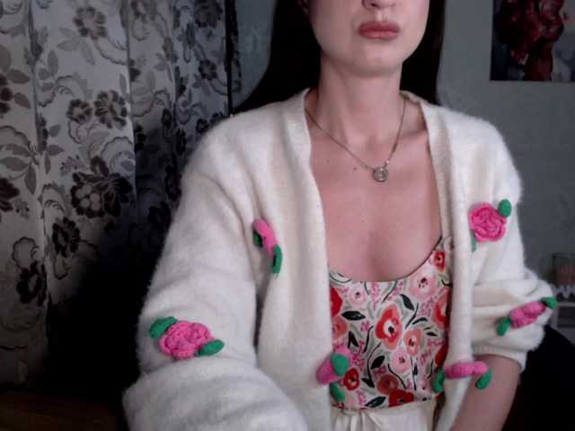 Lapochka2's BongaCams show and profile