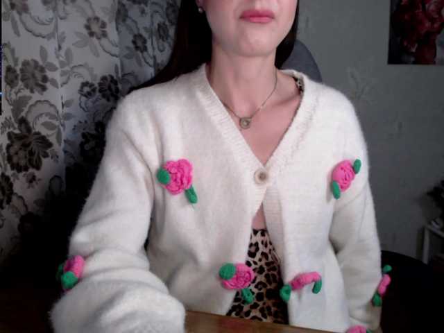 Lapochka2's BongaCams show and profile