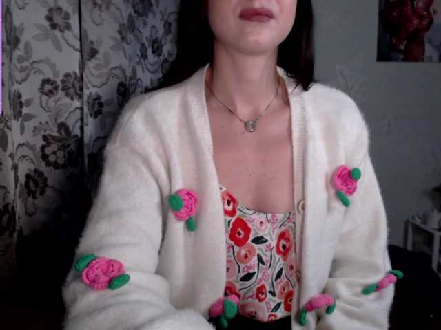 Lapochka2's BongaCams show and profile