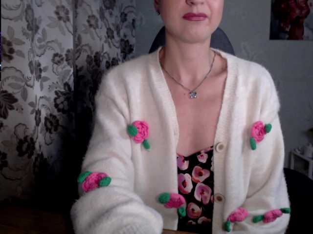 Lapochka2's BongaCams show and profile