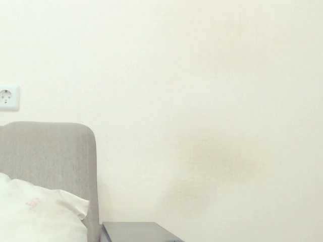 Drakulaura1's BongaCams show and profile