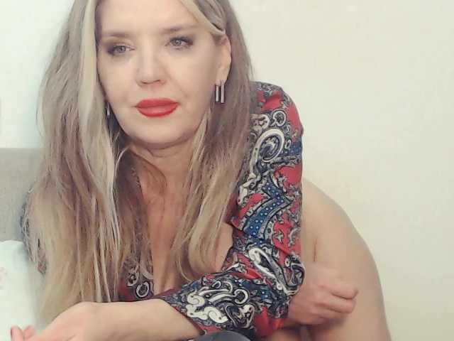 drakulaura1 live sex show