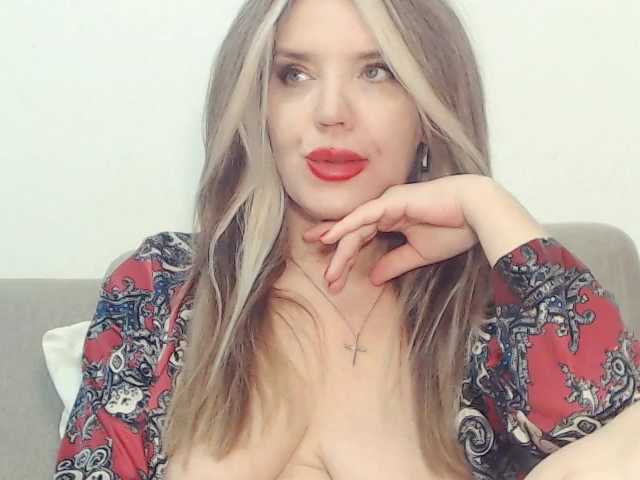 Drakulaura1's BongaCams show and profile