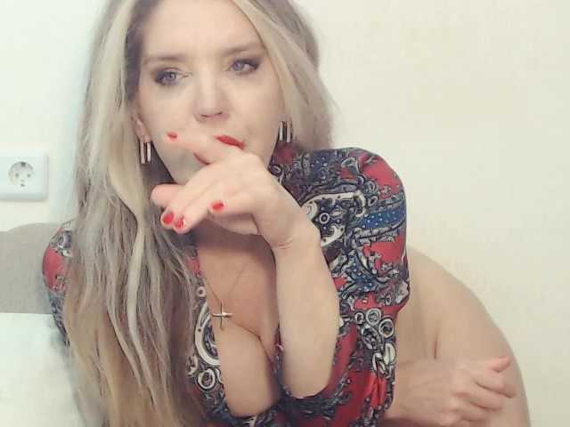 the best of Drakulaura1