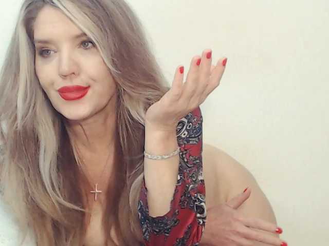 Домашний секс с Drakulaura1