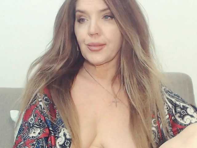 drakulaura1 cam belle