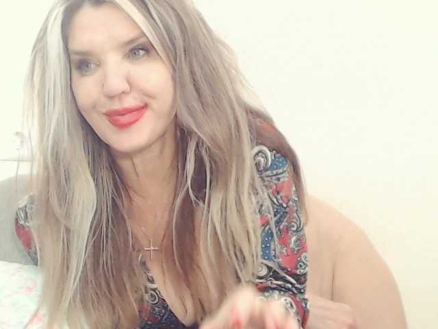 Drakulaura1's BongaCams profile