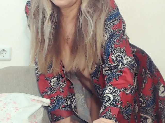 Drakulaura1's BongaCams show and profile