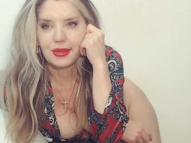 Drakulaura1's BongaCams show and profile