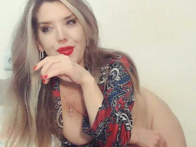 Drakulaura1's BongaCams show and profile