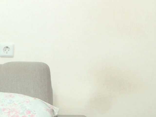 Drakulaura1's BongaCams show and profile