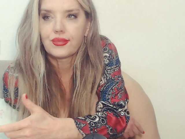 drakulaura1 cam belle