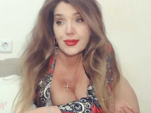 Drakulaura1's BongaCams show and profile