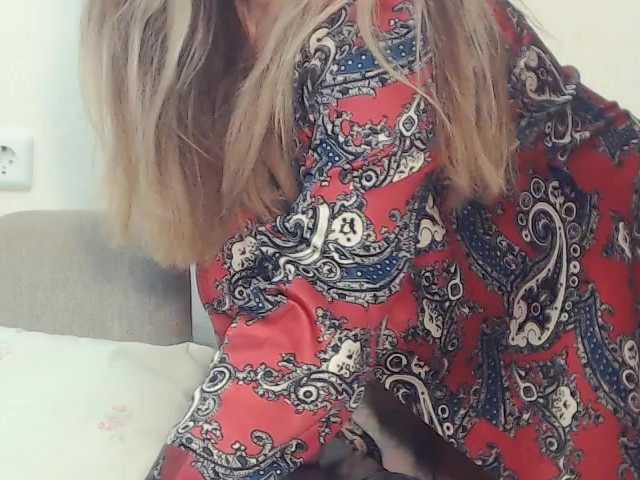 Drakulaura1's BongaCams show and profile