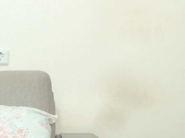 Drakulaura1's BongaCams show and profile