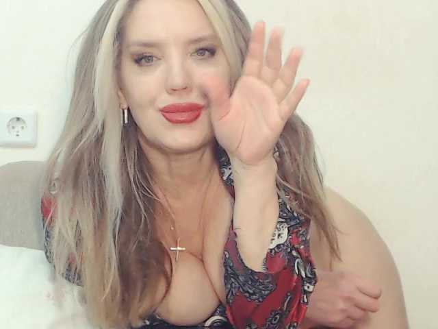 Drakulaura1's BongaCams show and profile