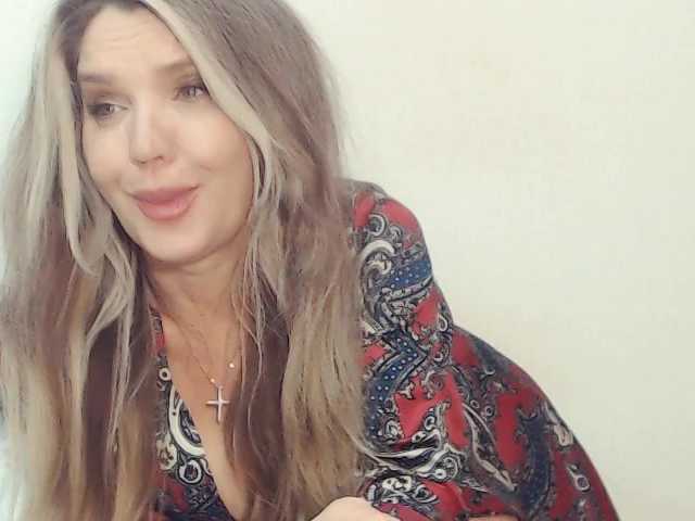 drakulaura1 cam belle