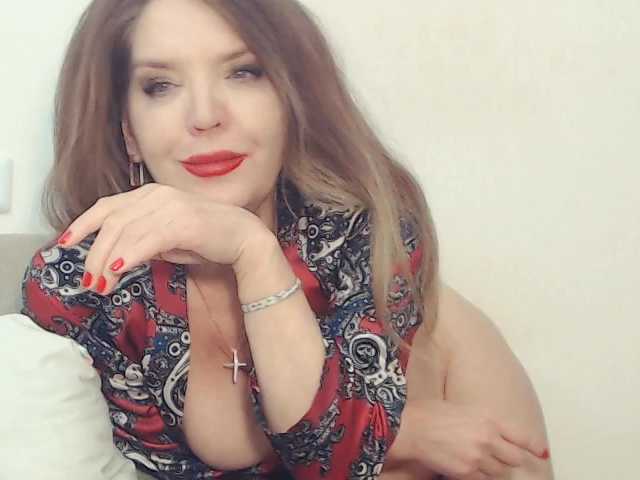 Drakulaura1's BongaCams show and profile