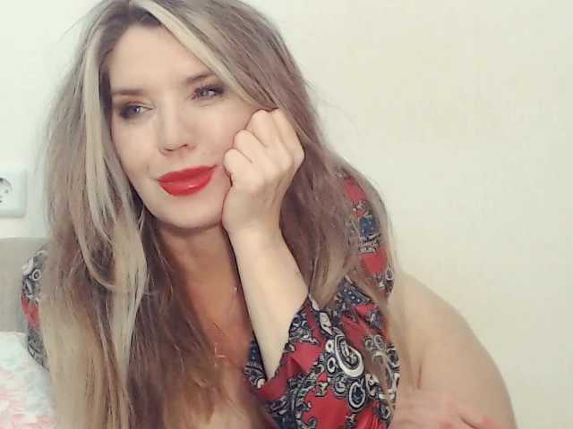 Drakulaura1's BongaCams show and profile