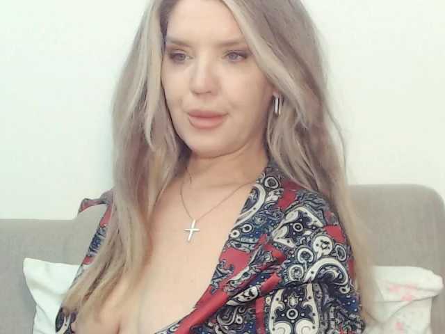 drakulaura1 cam belle