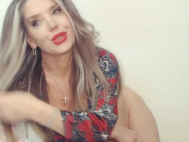 Drakulaura1's BongaCams show and profile