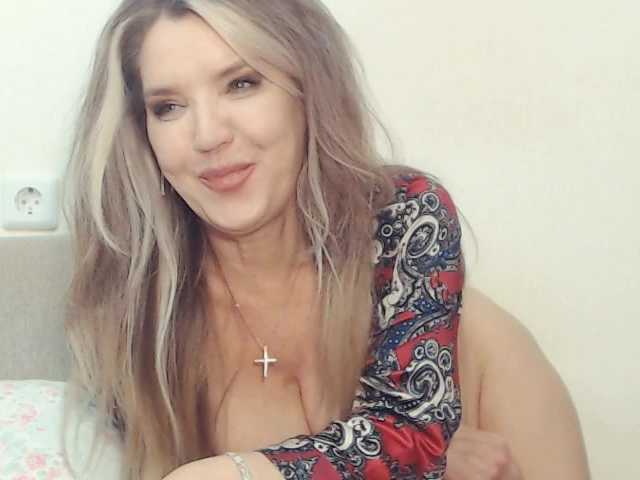 drakulaura1 cam belle