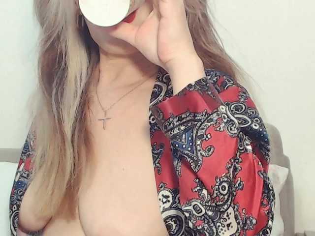 Drakulaura1's BongaCams show and profile