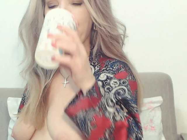 Drakulaura1's BongaCams show and profile