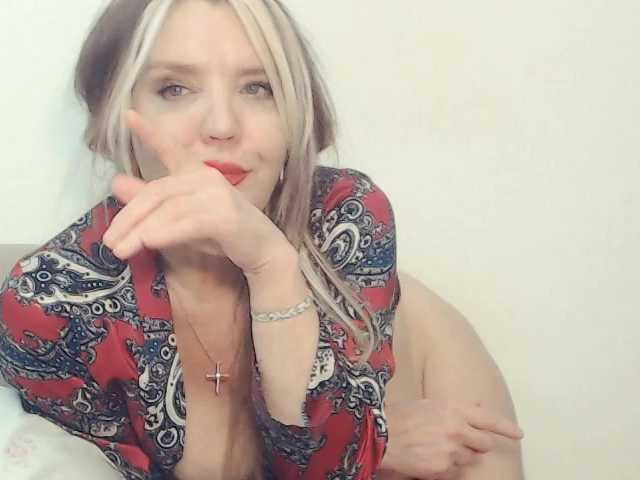 Drakulaura1's BongaCams show and profile