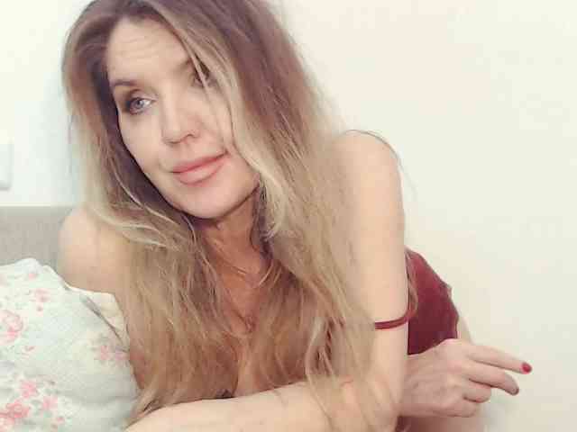 Drakulaura1 webcam