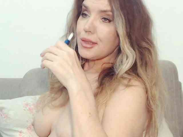 Drakulaura1 webcam