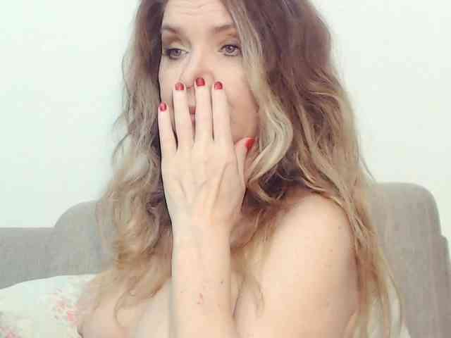 Drakulaura1 webcam