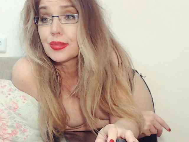Drakulaura1 webcam