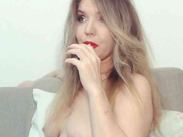 Drakulaura1 webcam
