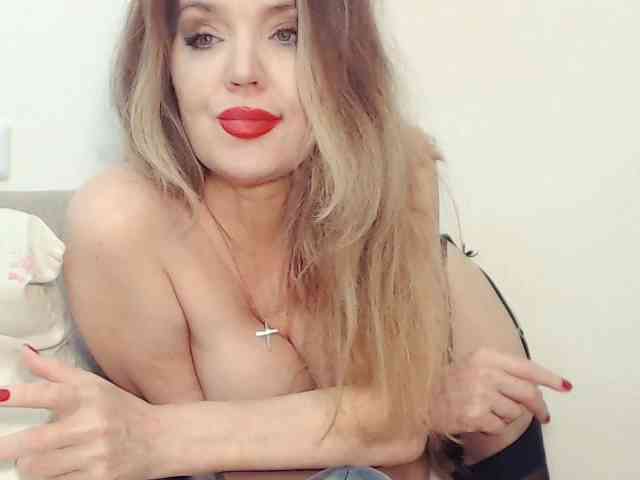 Drakulaura1 webcam