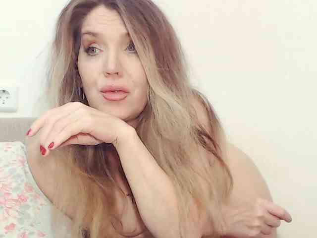 Drakulaura1 webcam