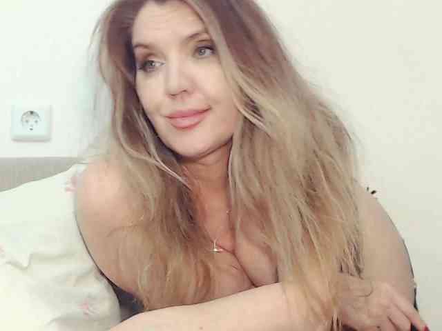 Drakulaura1 webcam