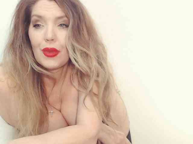 Drakulaura1 webcam