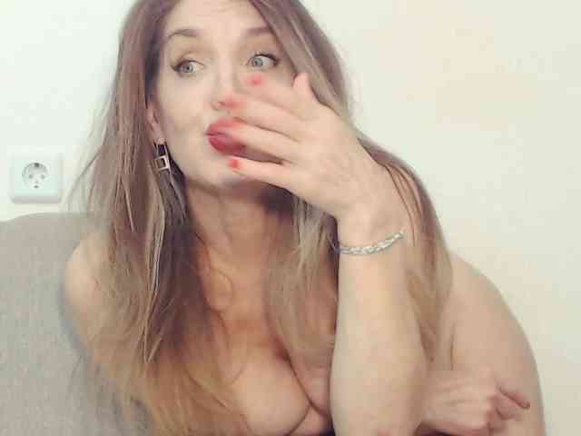 Drakulaura1 webcam