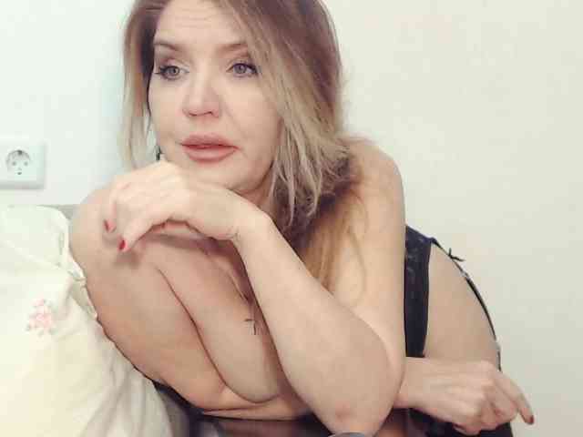 Drakulaura1 webcam