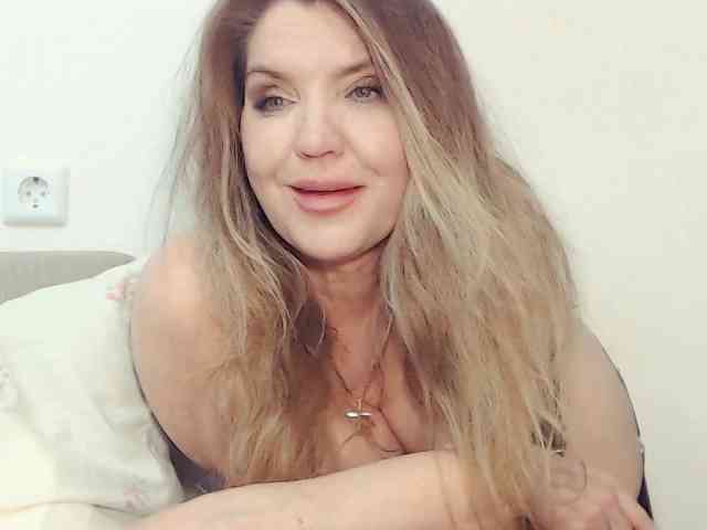 Drakulaura1 webcam