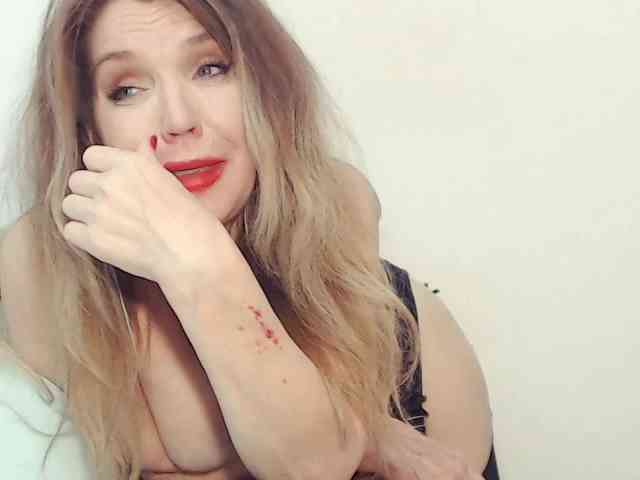webcam chat Drakulaura1